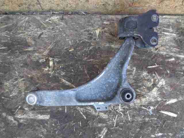 Рычаг передний нижний левый