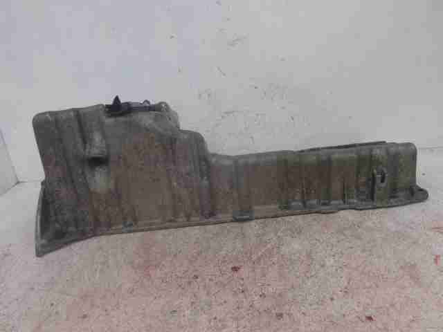 Поддон в багажник с высоким бортом