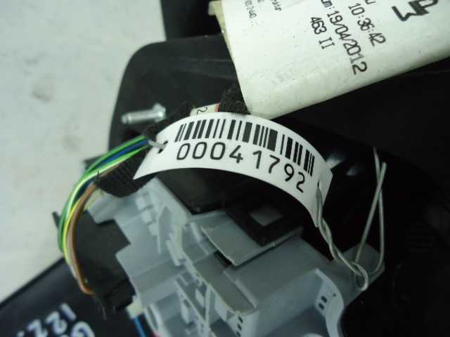 Фонарь задний наружный правый