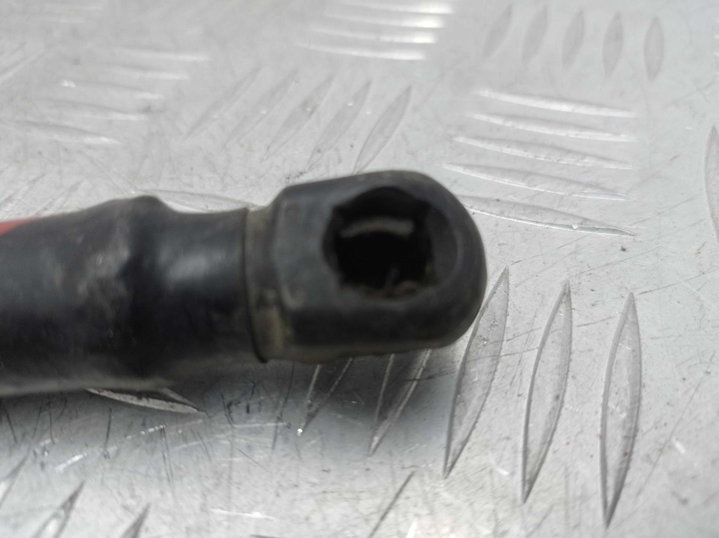 Амортизатор крышки багажника