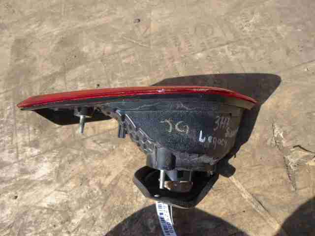 Фонарь задний внутренний правый