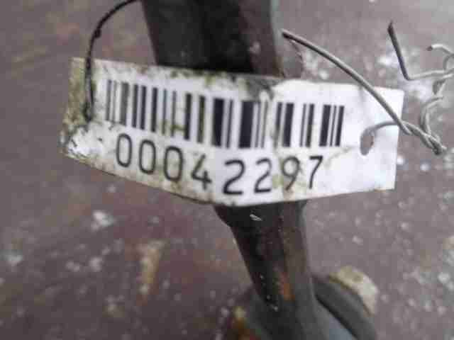 Рычаг передний нижний левый