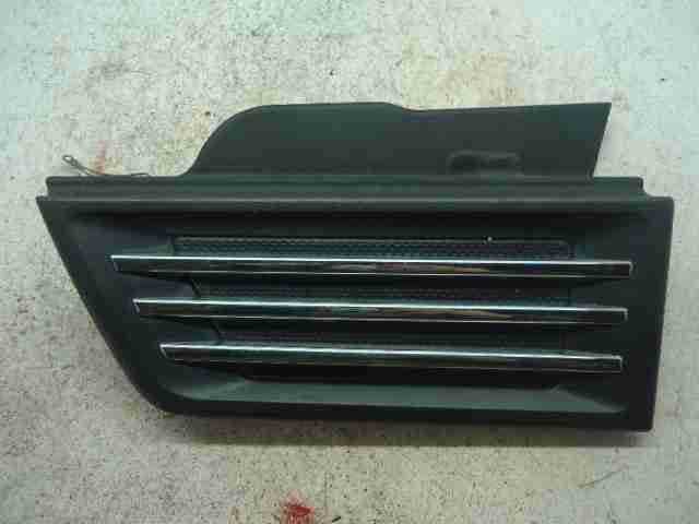 Накладка переднего крыла левого