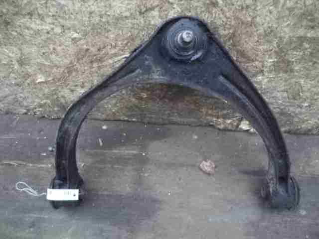 Рычаг передний верхний левый