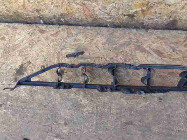 Кронштейн крепления крыла