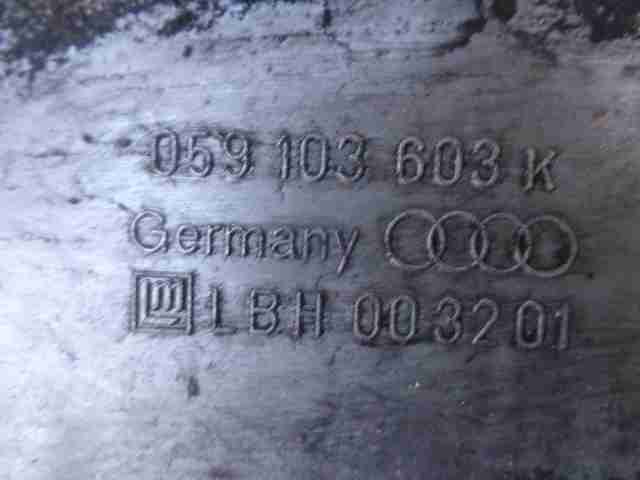 Поддон в багажник с высоким бортом