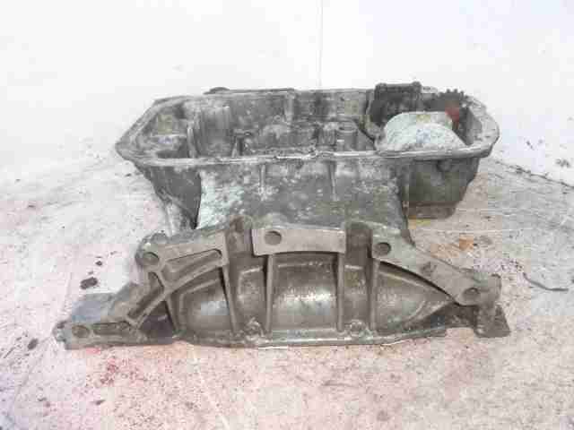 Поддон в багажник с высоким бортом