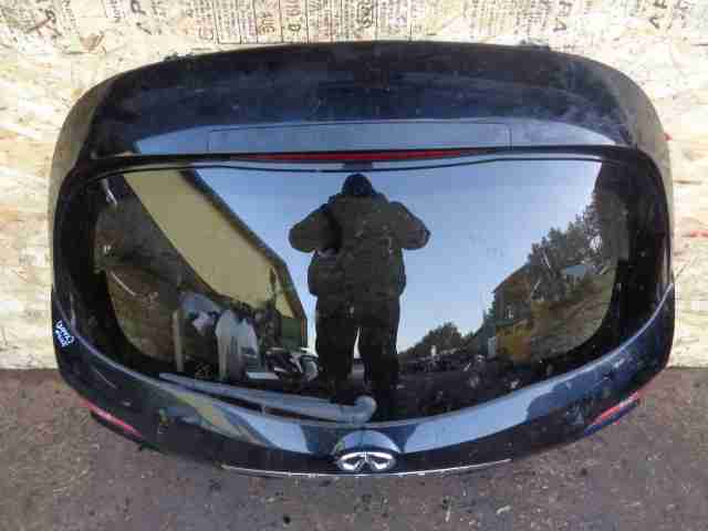 Фонарь задний внутренний левый