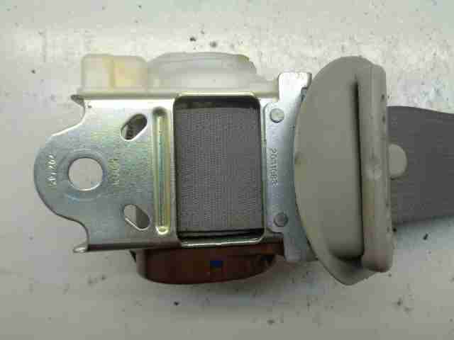 Ремень безопасности