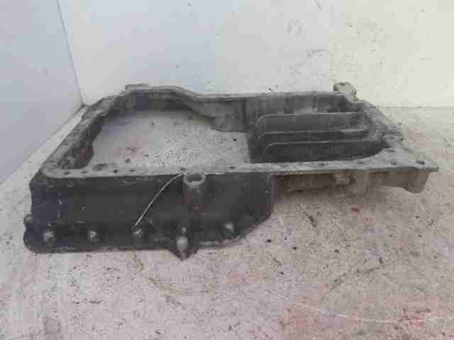 Поддон в багажник с высоким бортом