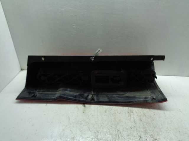 Фонарь задний наружный правый