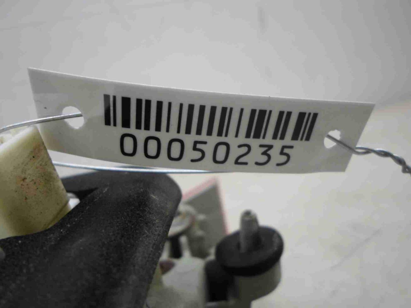 Фонарь задний внутренний левый