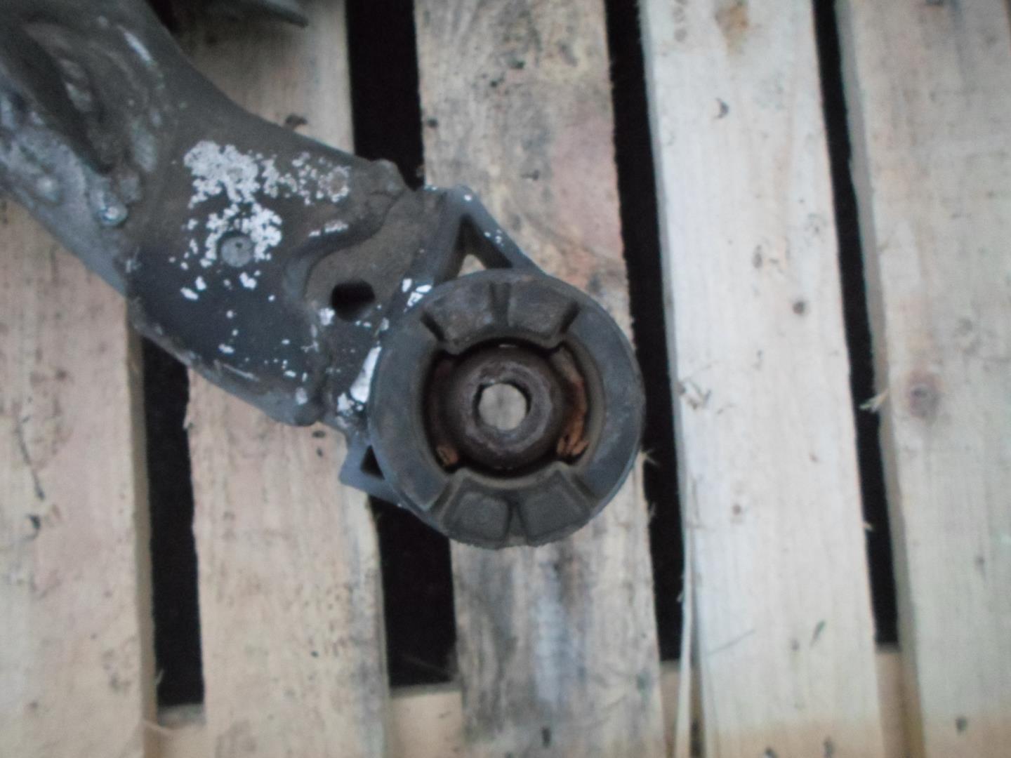 Балка задняя