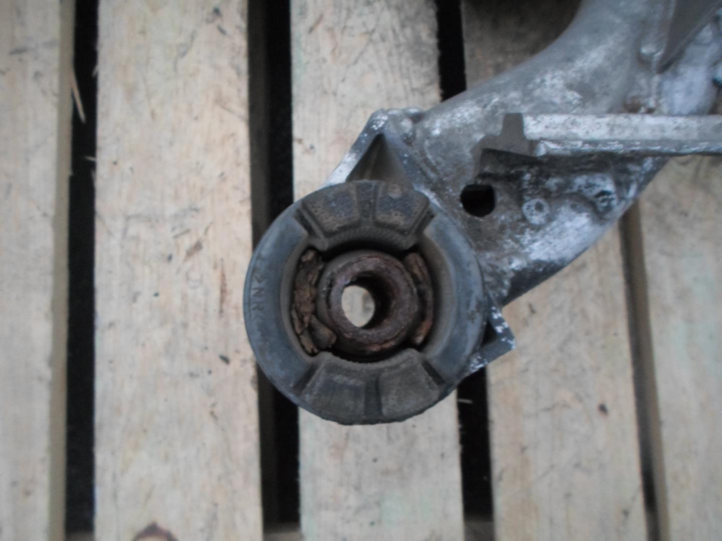 Балка задняя