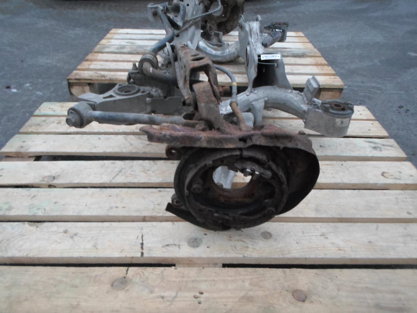 Рычаг задний правый