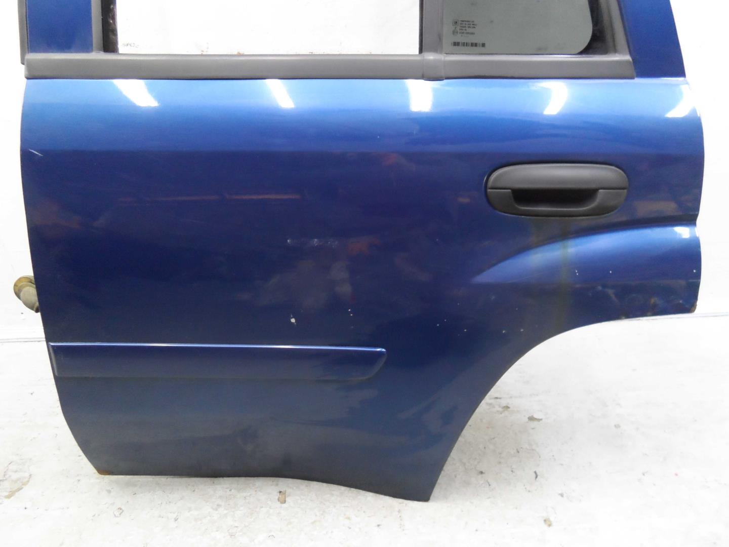 Дверь задняя левая