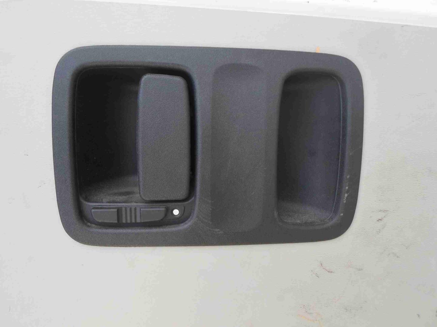 Дверь задняя правая