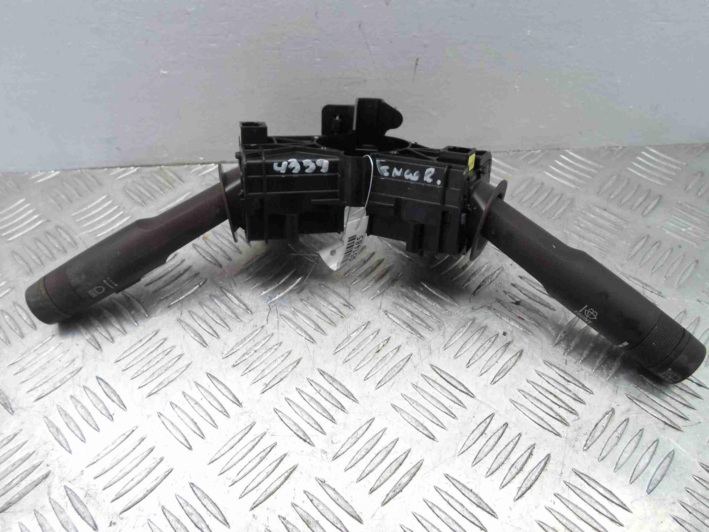 Переключатель подрулевой