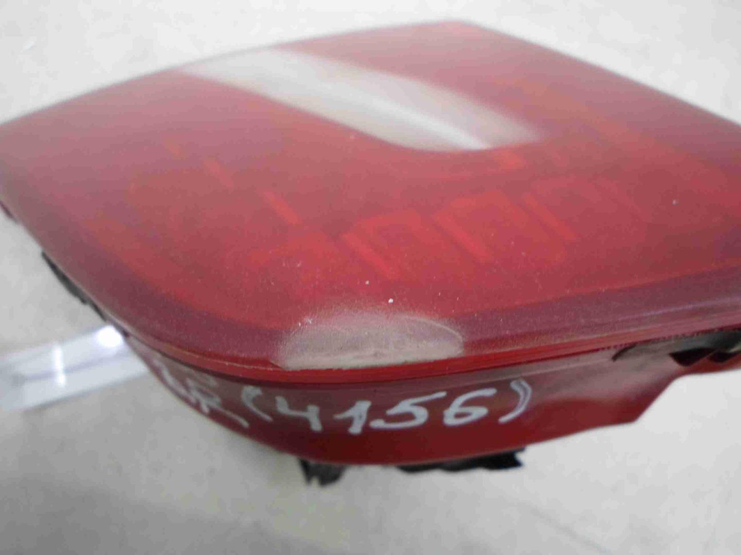 Фонарь задний внутренний правый