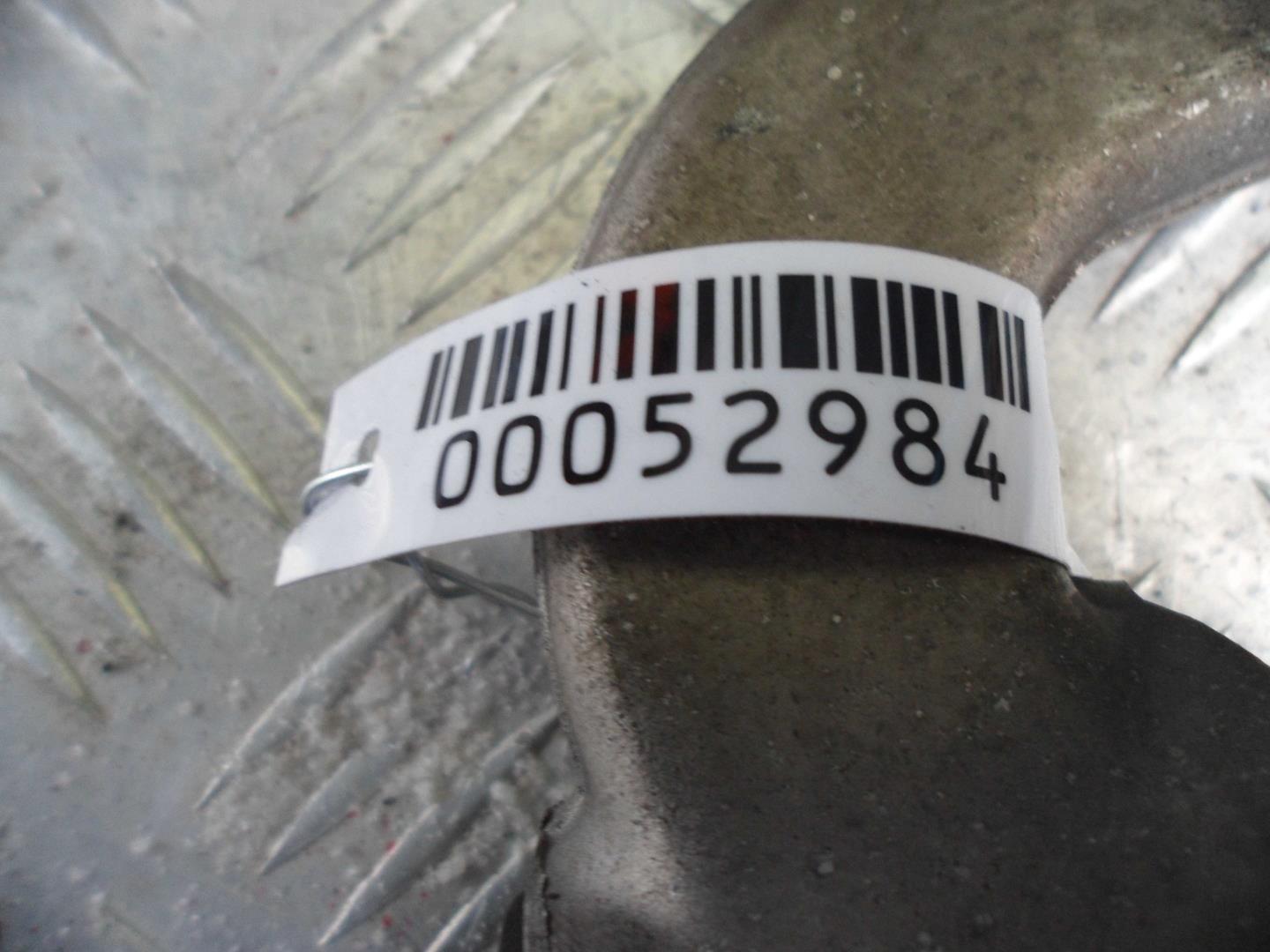 Рычаг задний верхний правый