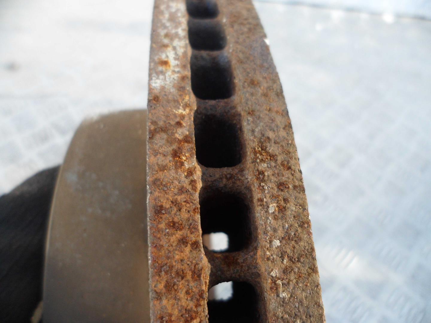 Диск тормозной передний вентилируемый