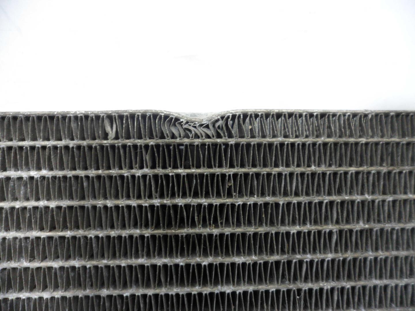 Радиатор кондиционера / конденсер