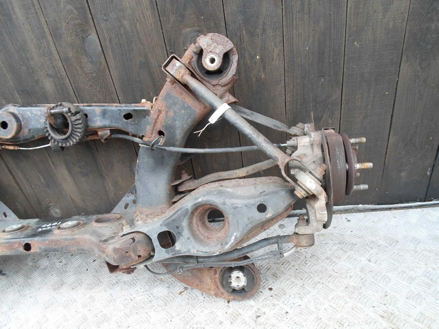 Рычаг задний верхний левый