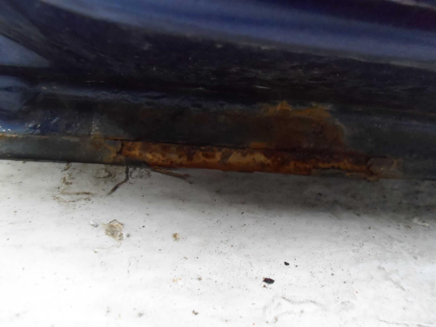 Дверь передняя левая