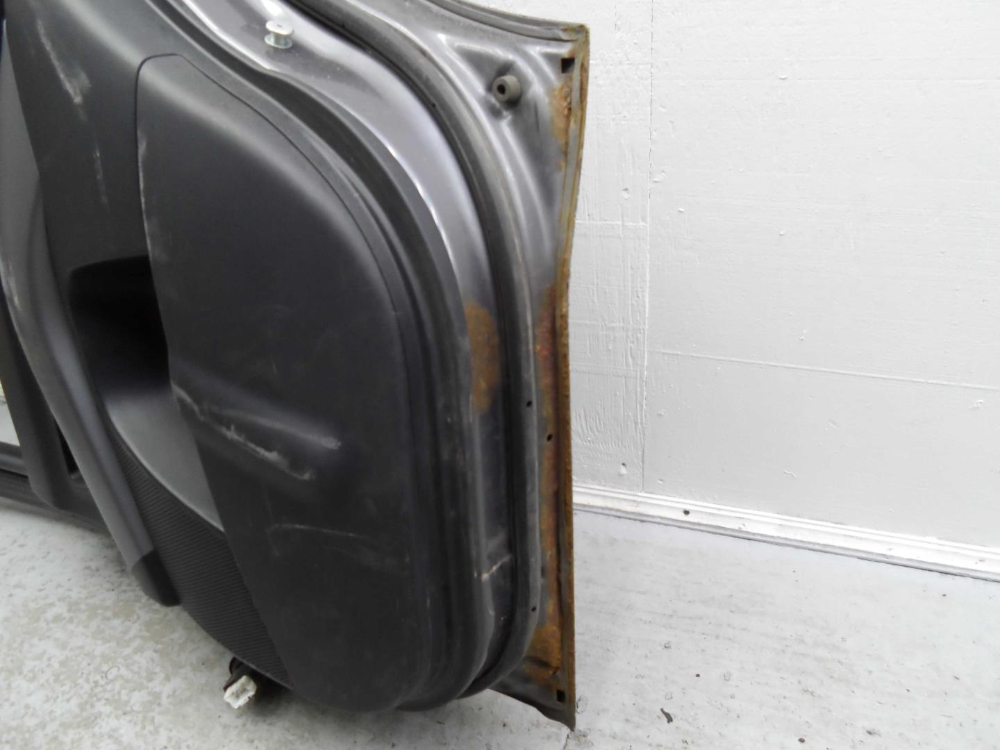 Замок двери задней правой