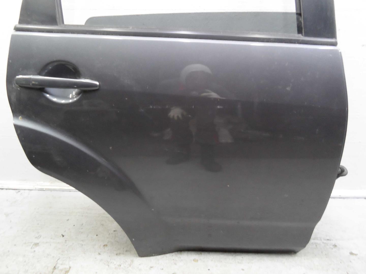 Замок двери задней правой