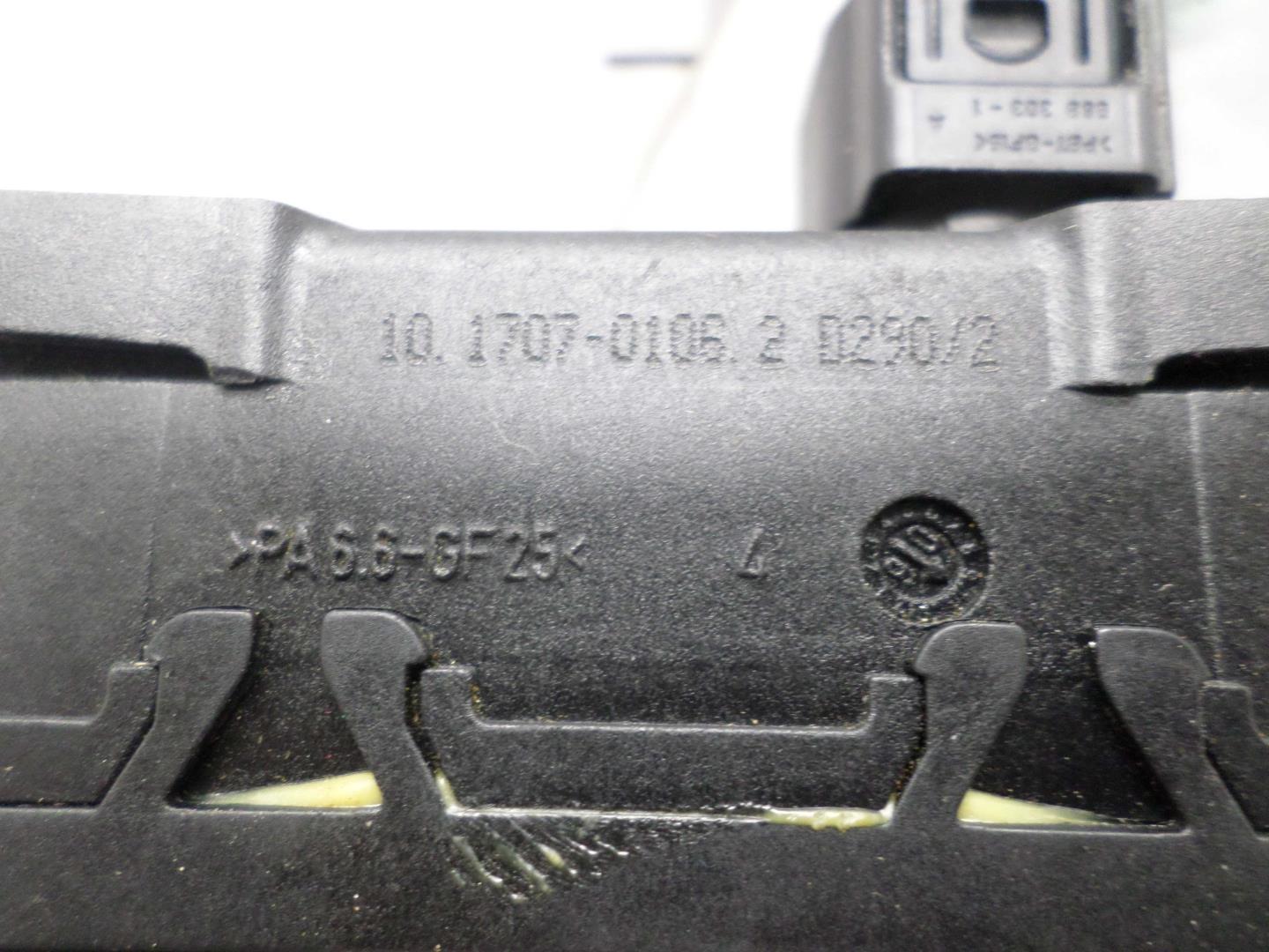 Датчик ускорения