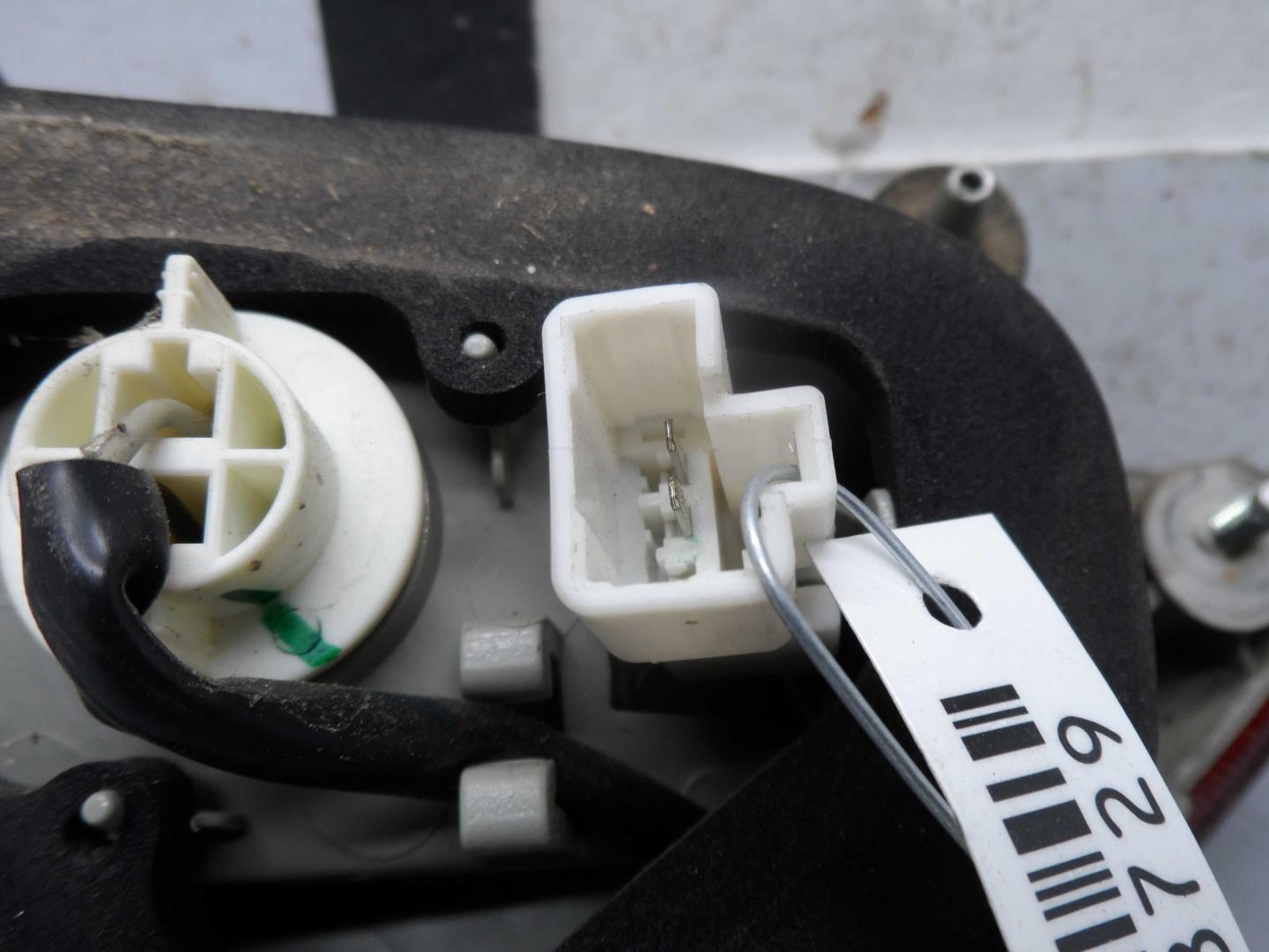 Фонарь задний внутренний правый