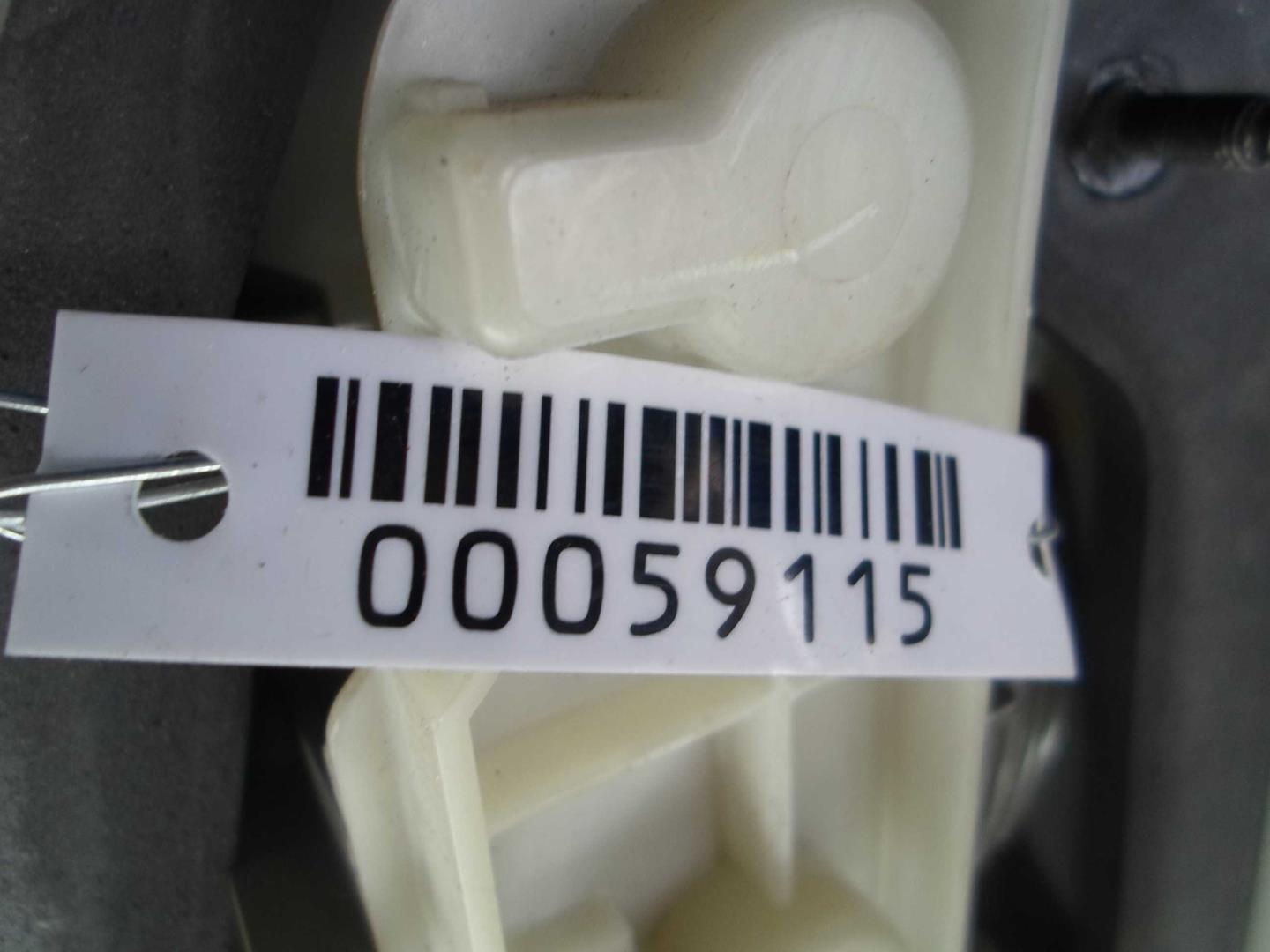 Фонарь задний наружный левый