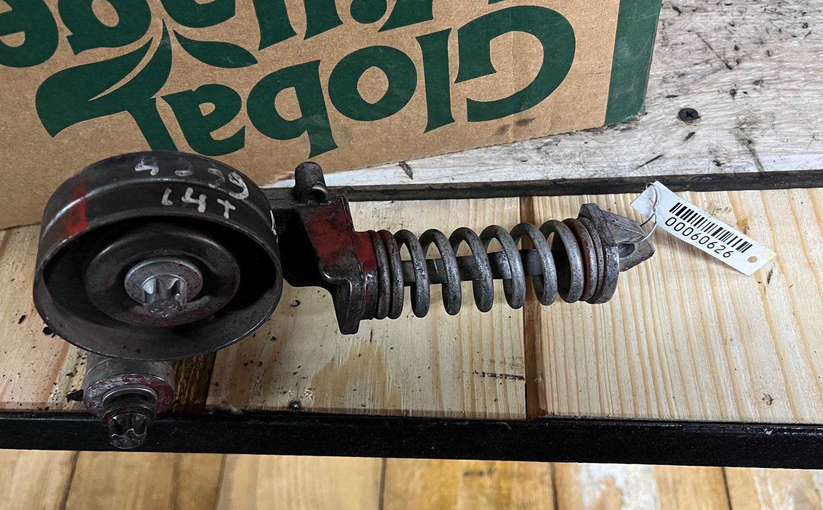 Натяжитель ремня