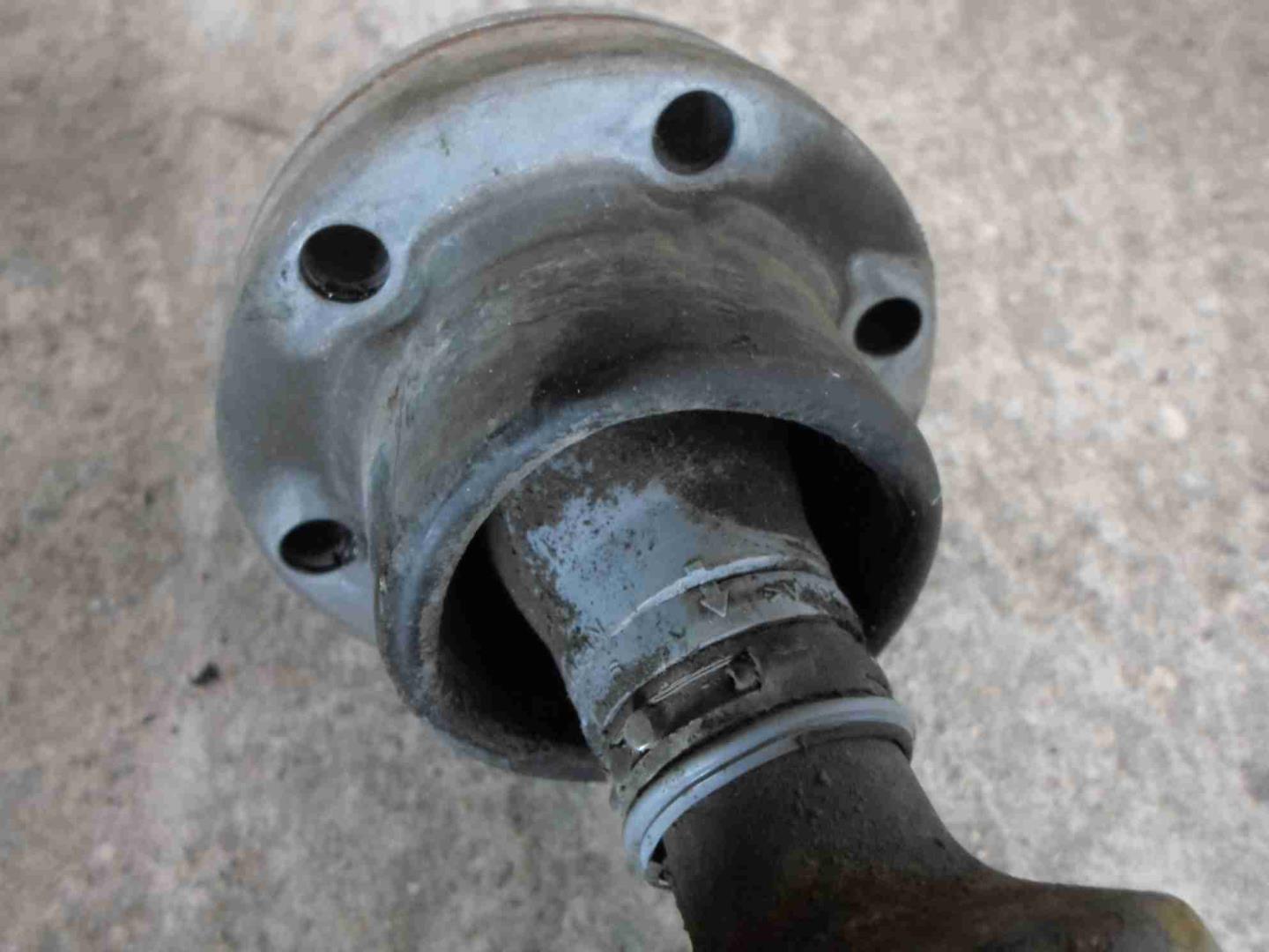 Вал карданный задний