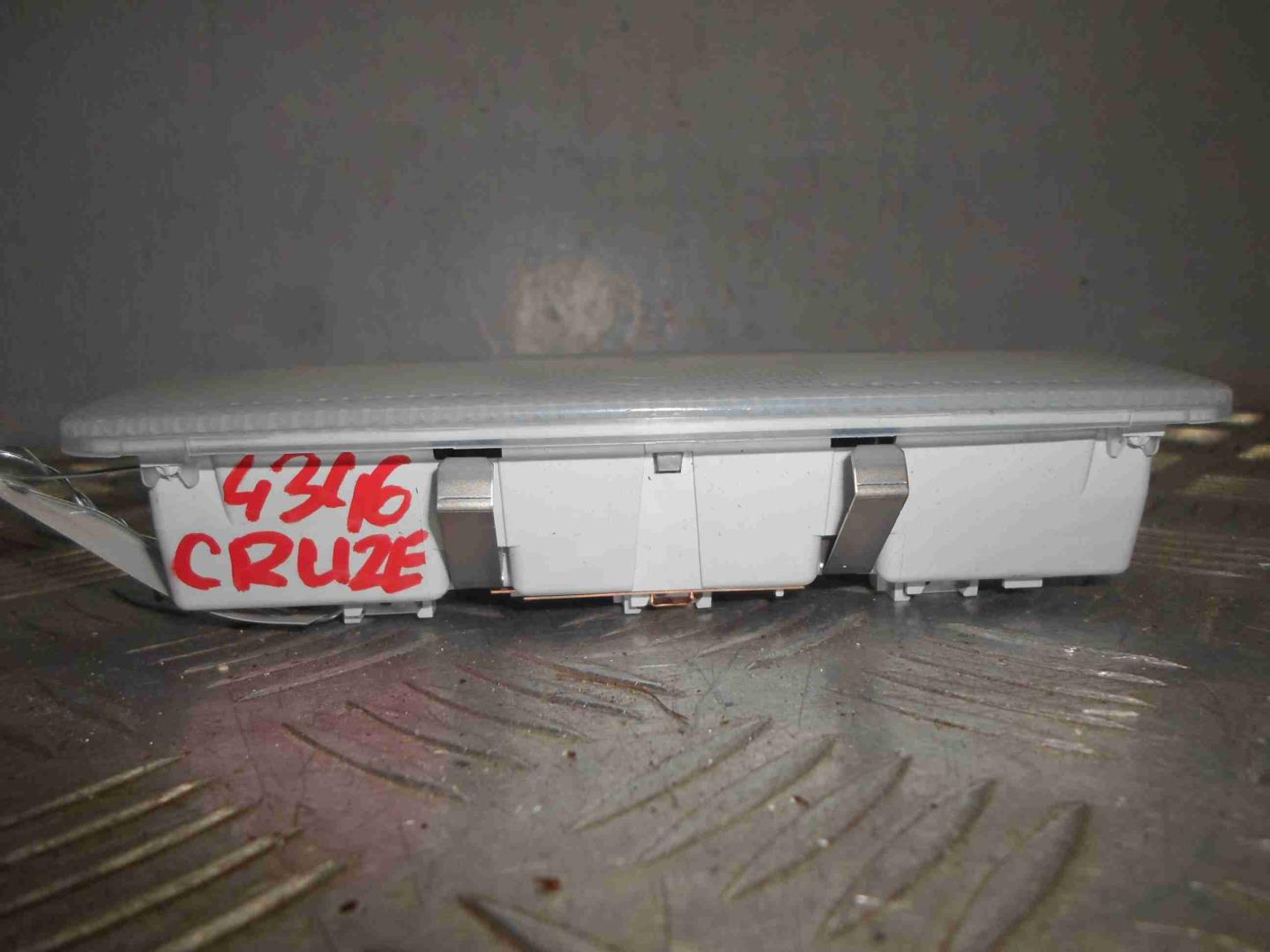 Плафон салонный