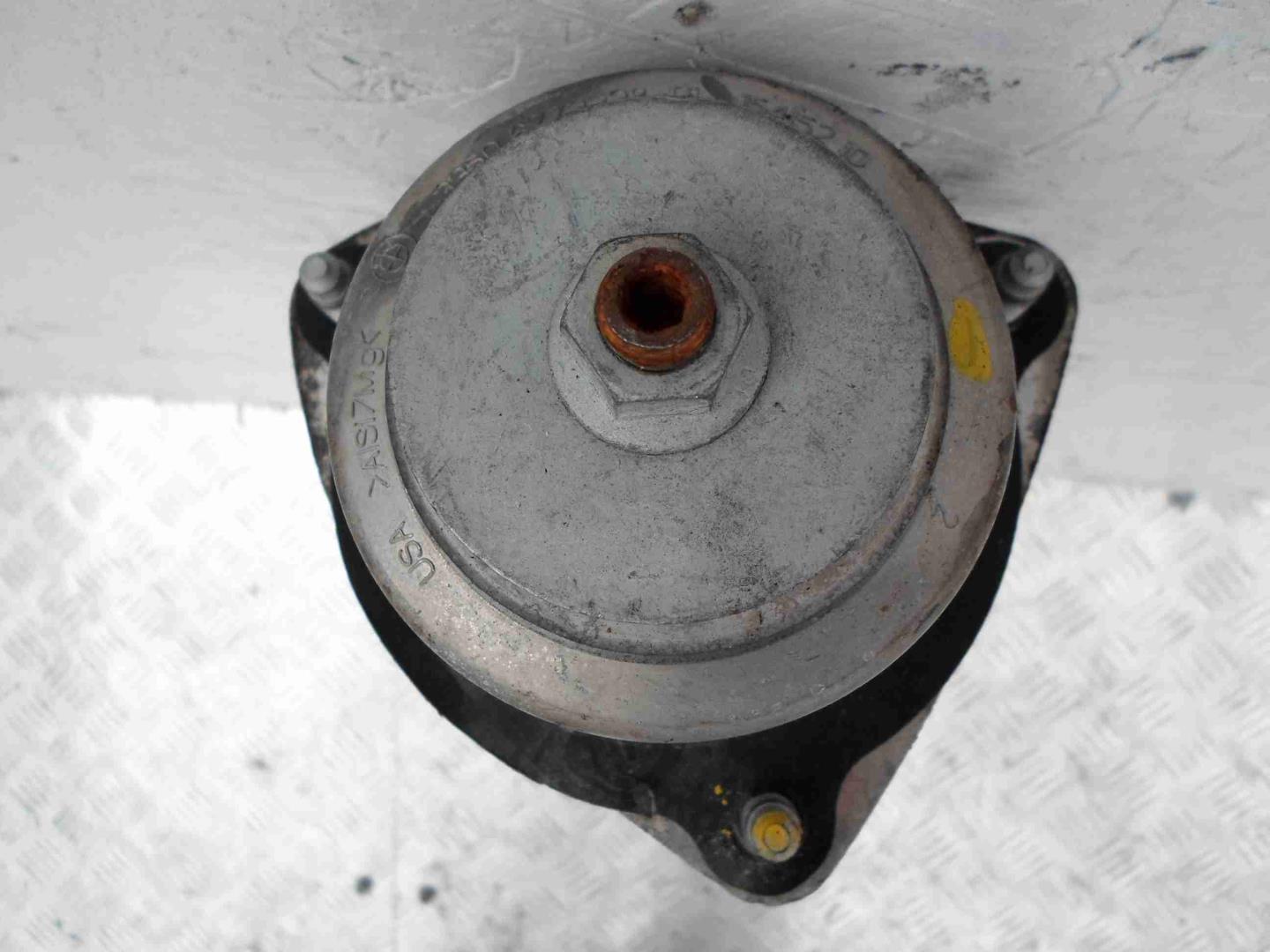 Амортизатор задний правый