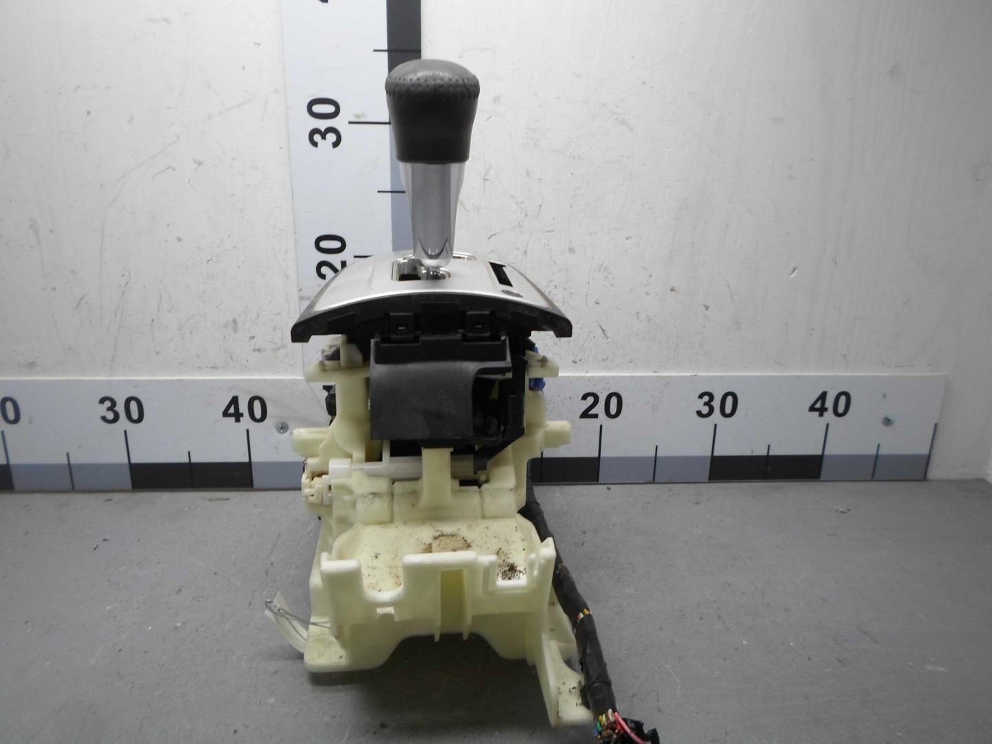 Кулиса МКПП / АКПП