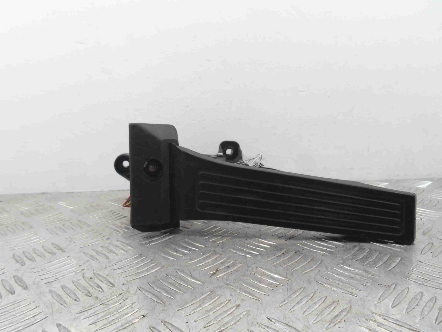 Педаль газа