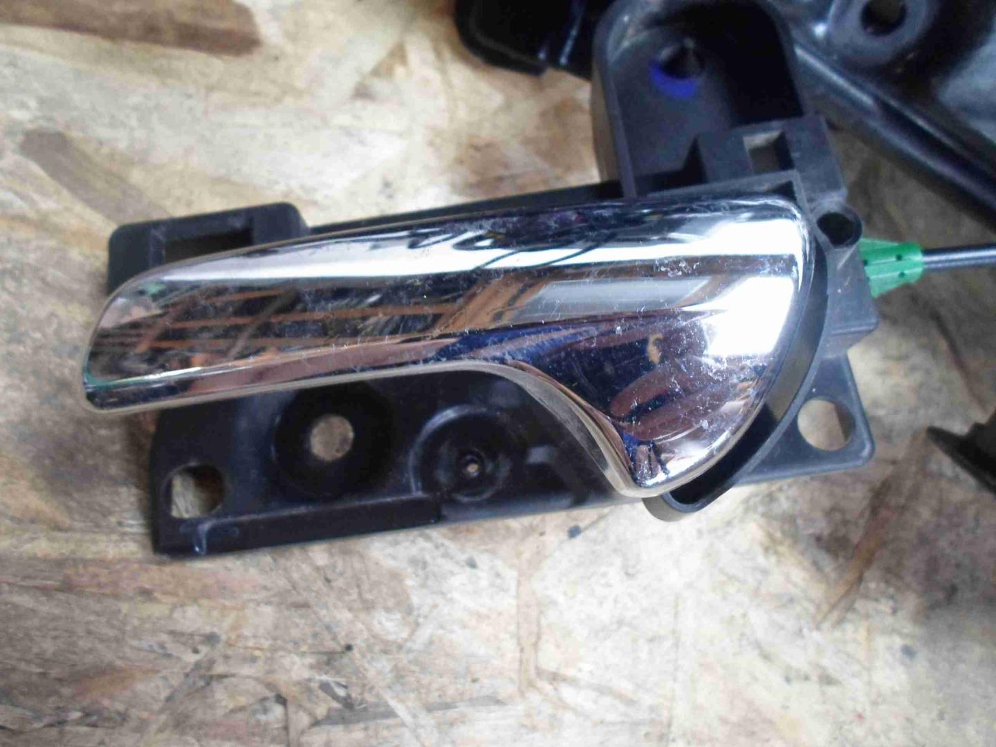 Стеклоподъемник электр. передний левый