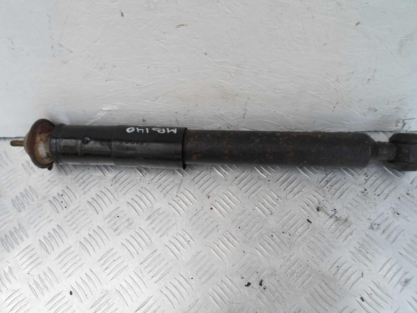 Амортизатор задний правый