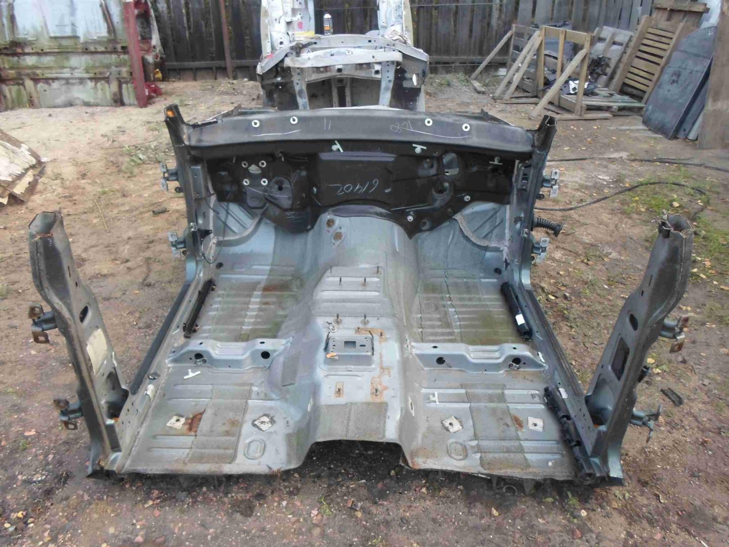 Лонжерон передний правый