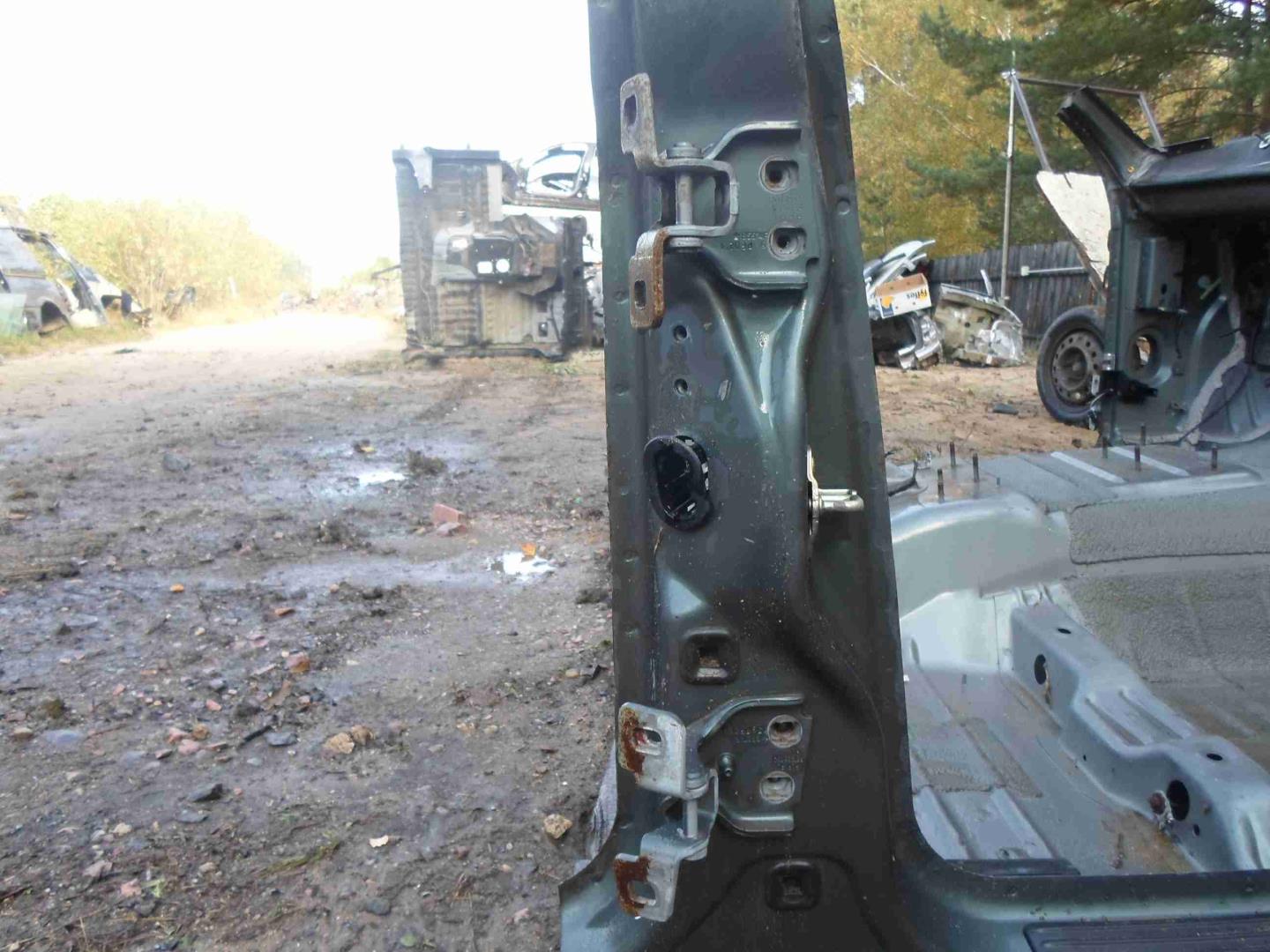 Лонжерон передний правый