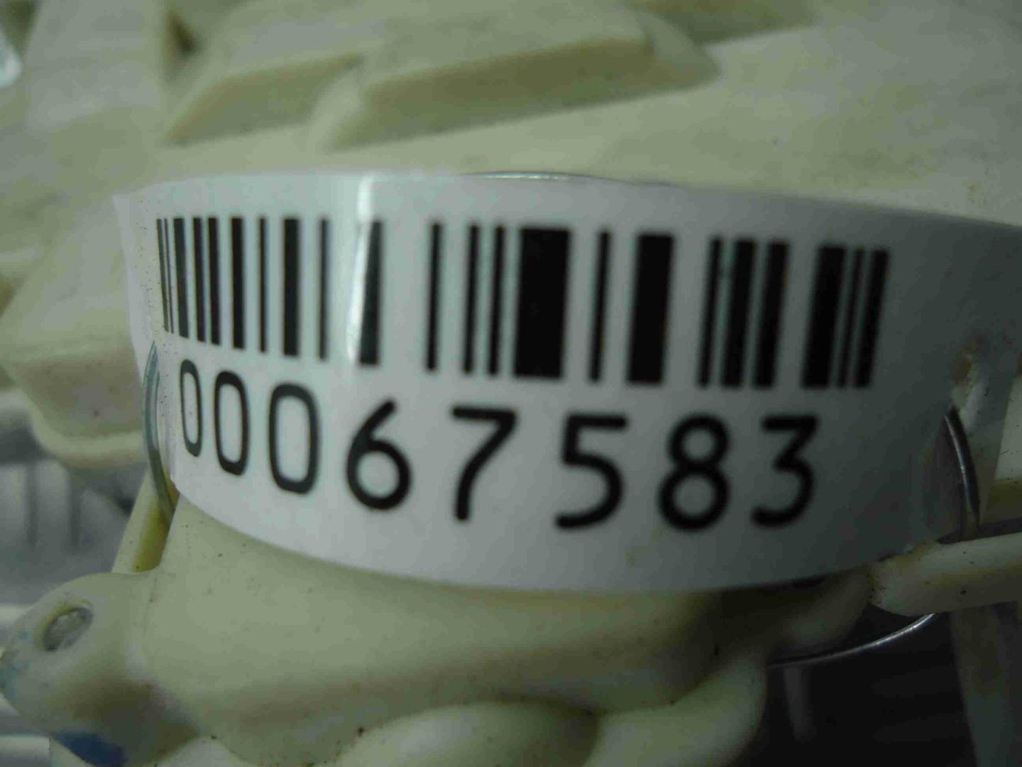 Замок двери задней левой