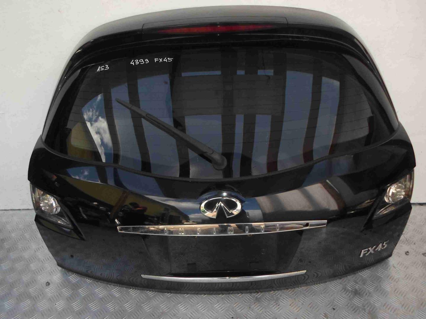 Фонарь задний внутренний правый