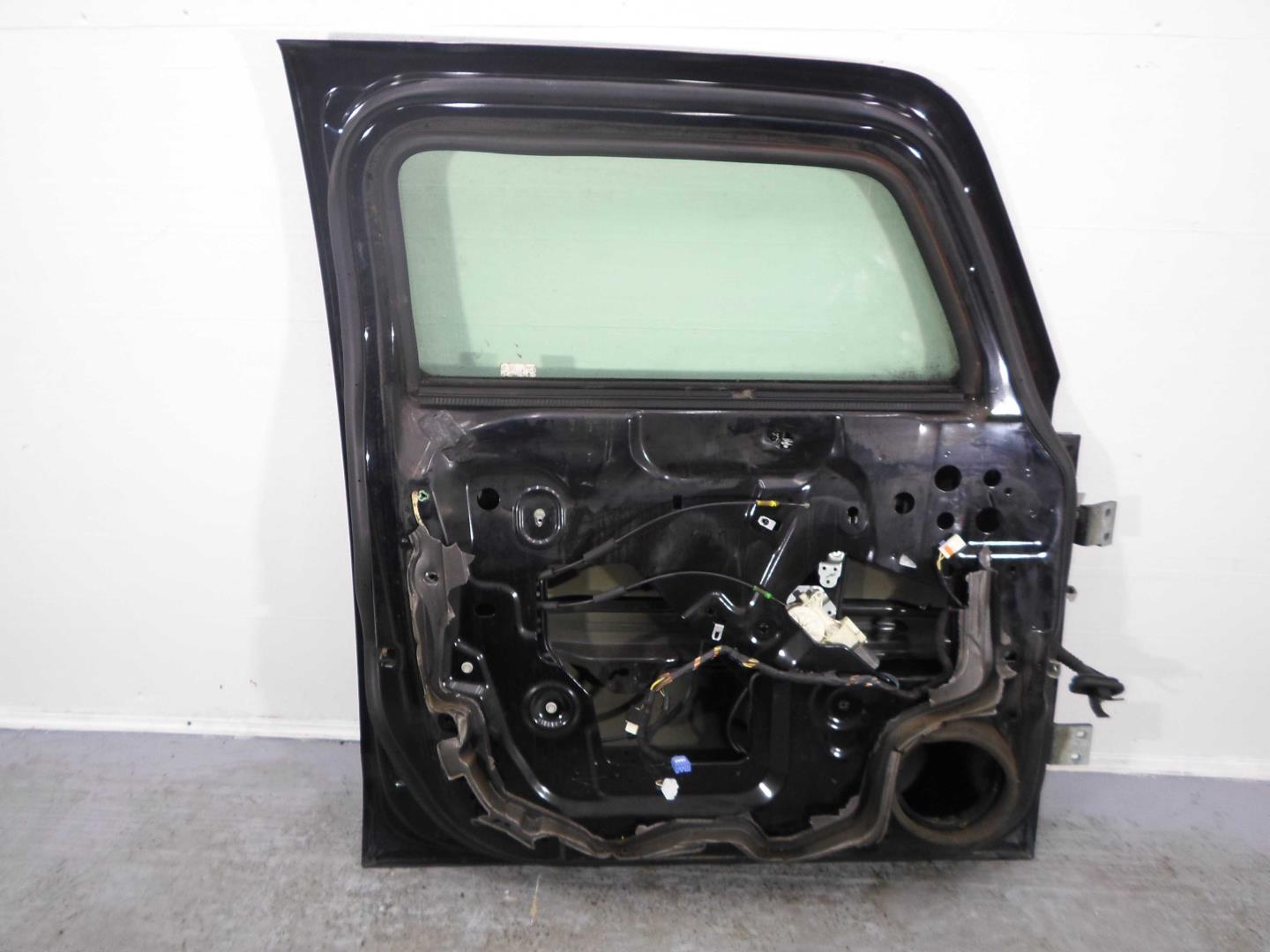 Ручка двери передней наружная левая