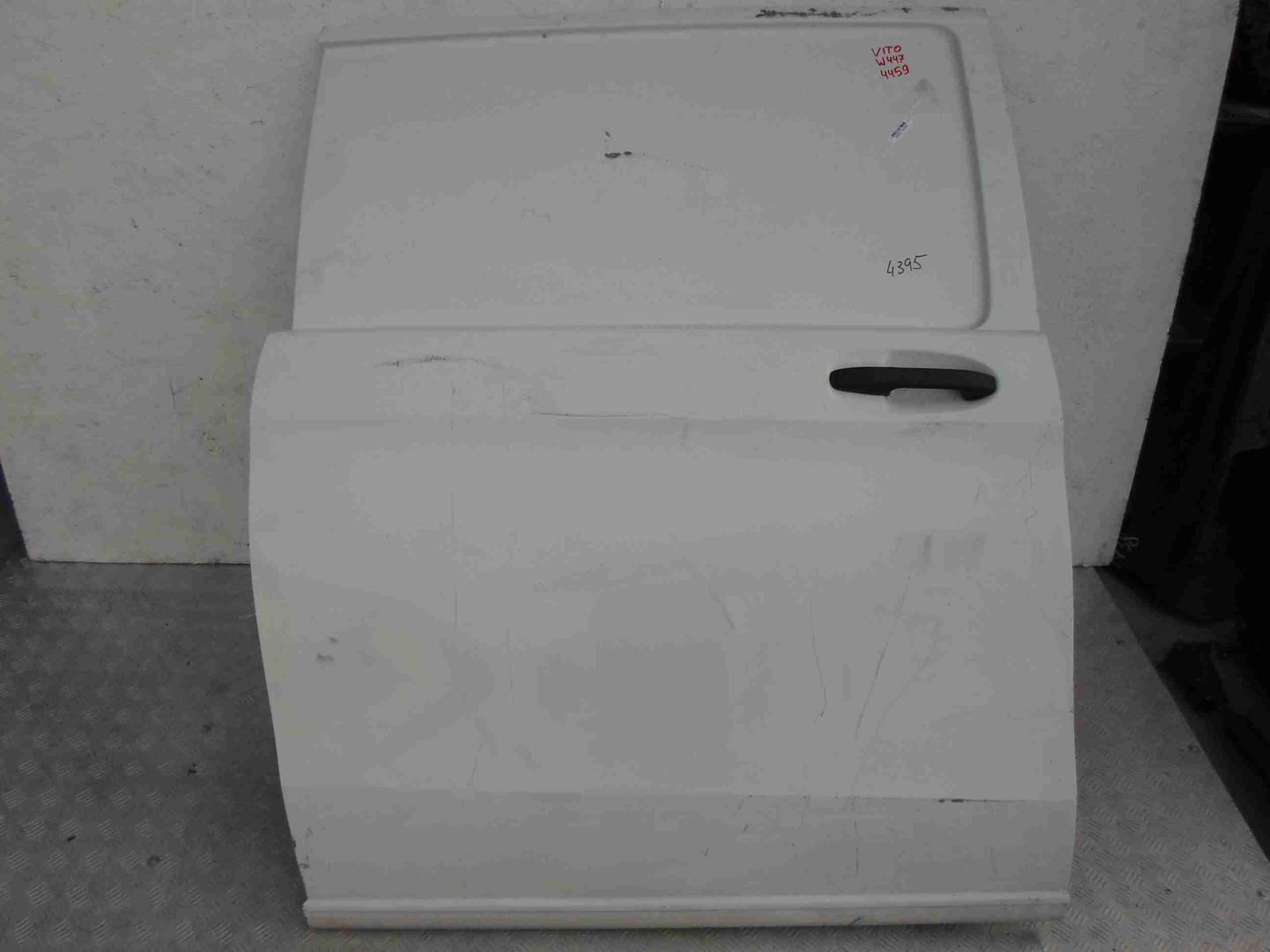 Замок двери задней правой