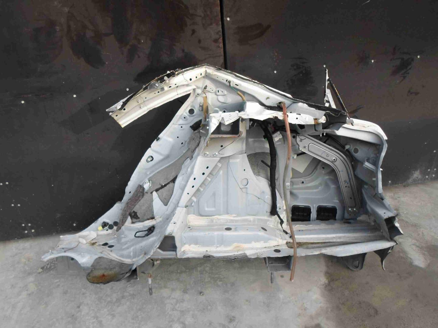 Крыло заднее правое