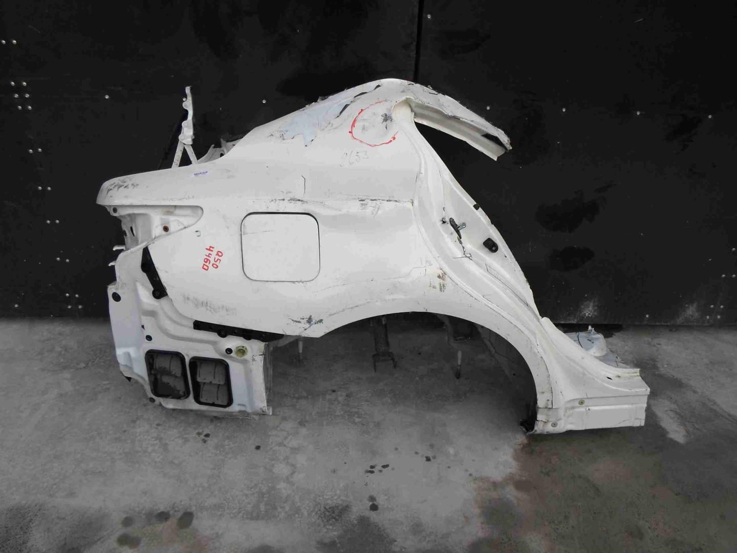 Крыло заднее правое