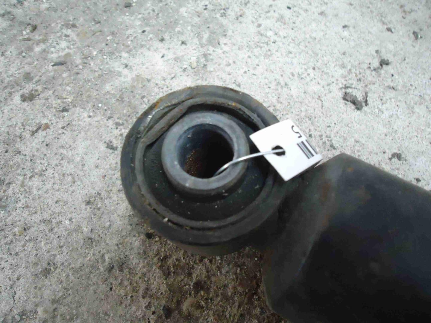 Амортизатор задний правый